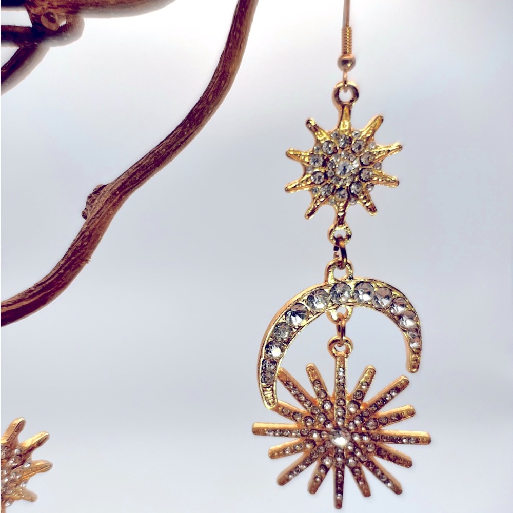 🌙🌞FP Celestial Statement Earrings 🌞🌙 - Picture 6 of 7